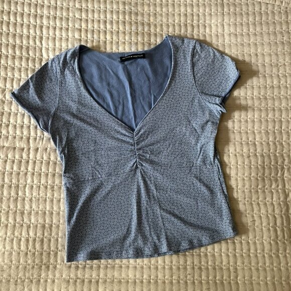 Brandy Melville Gina Top - Picture 1 of 2